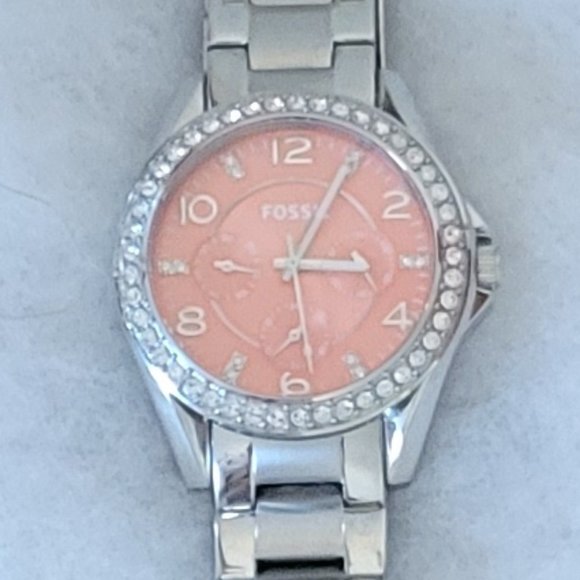 ❣️HP❣️ FOSSIL Riley mult-function coral dial stainless steel ladies watch. NWOT - Picture 3 of 9